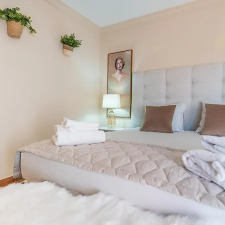 Apartment Classic 5 Bdrm Andalucian W Pool & Sea View